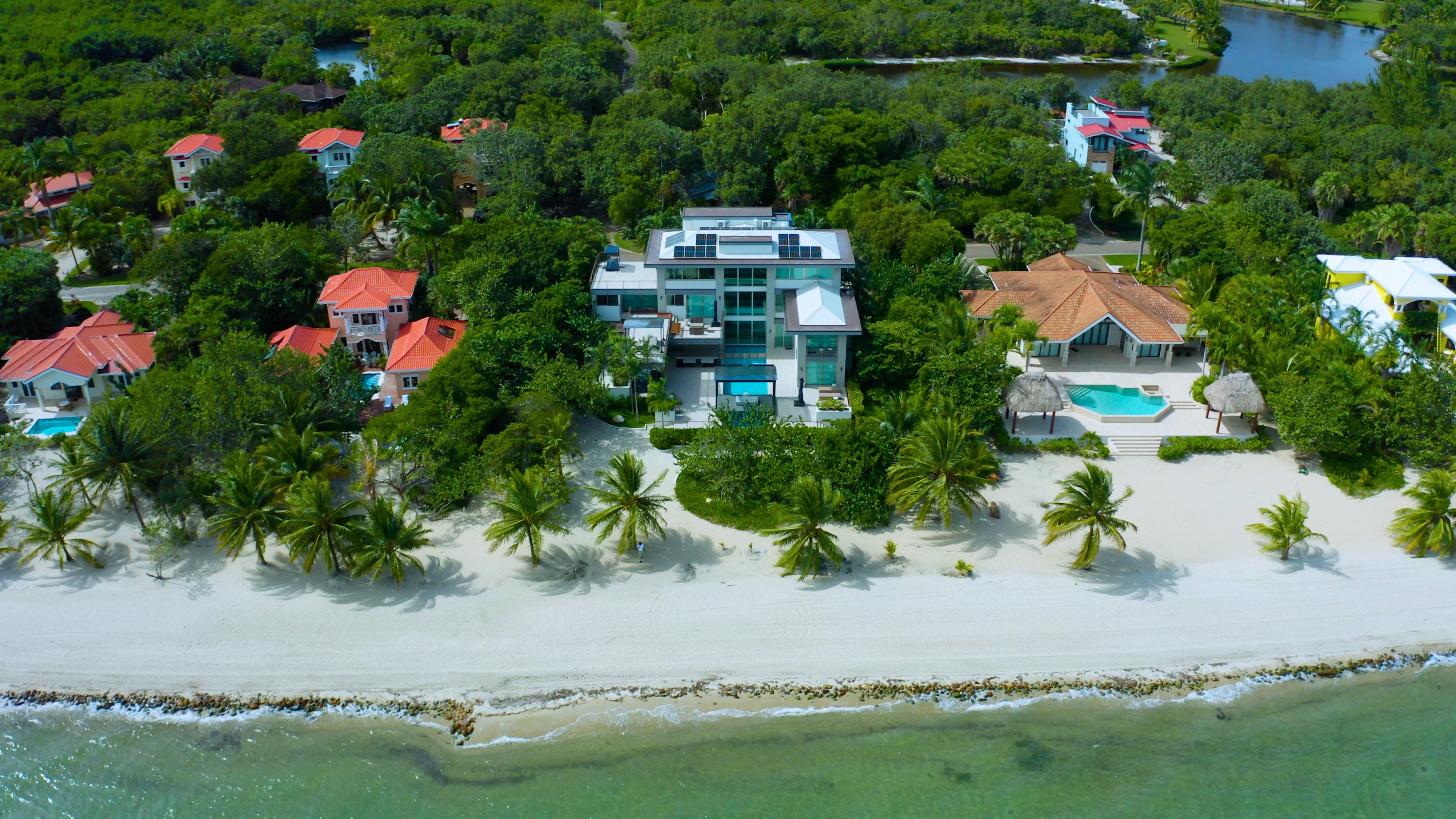 Solvei Ultimate Beach House